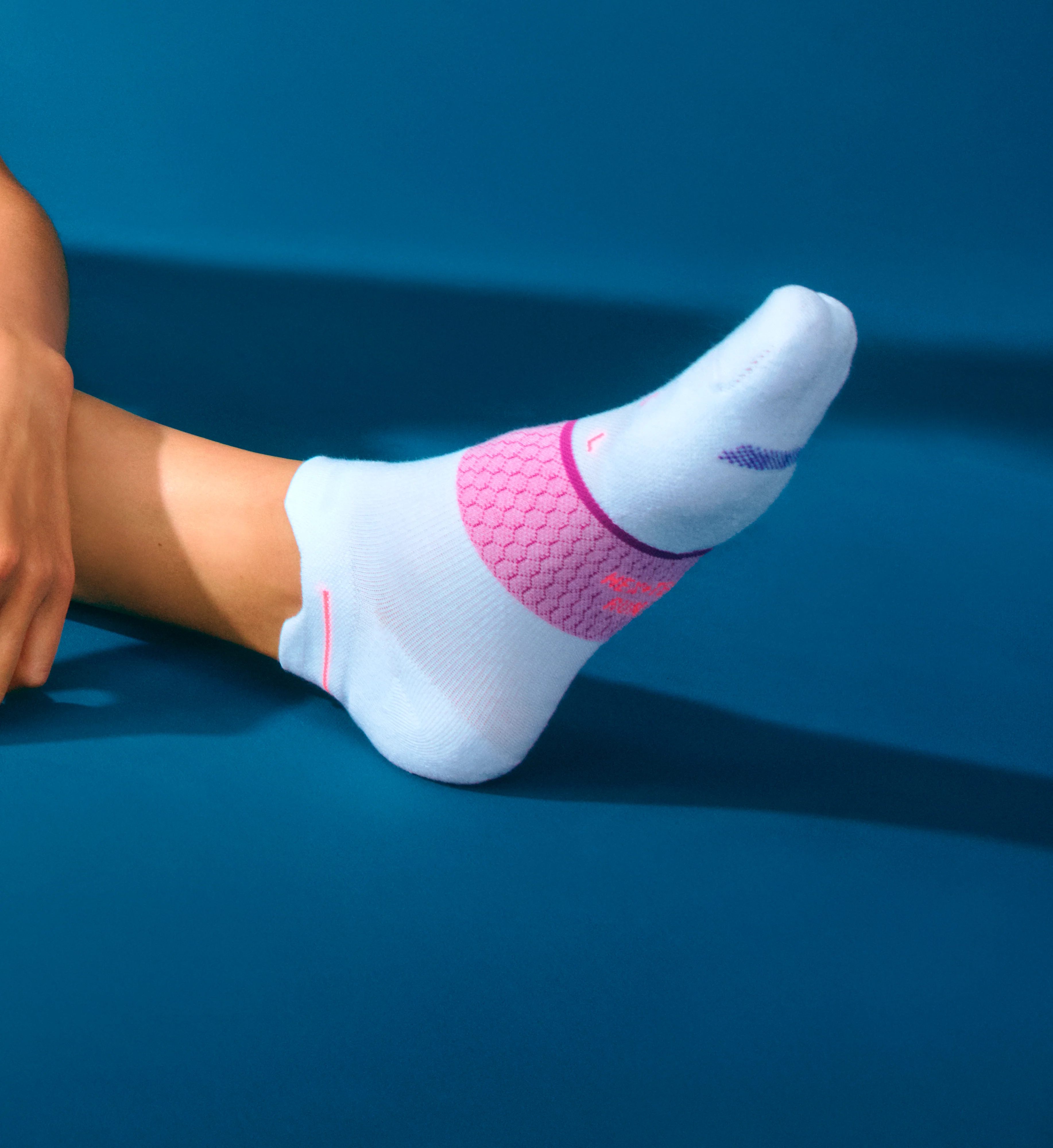 Women's Run Ankle Socks - Image 10