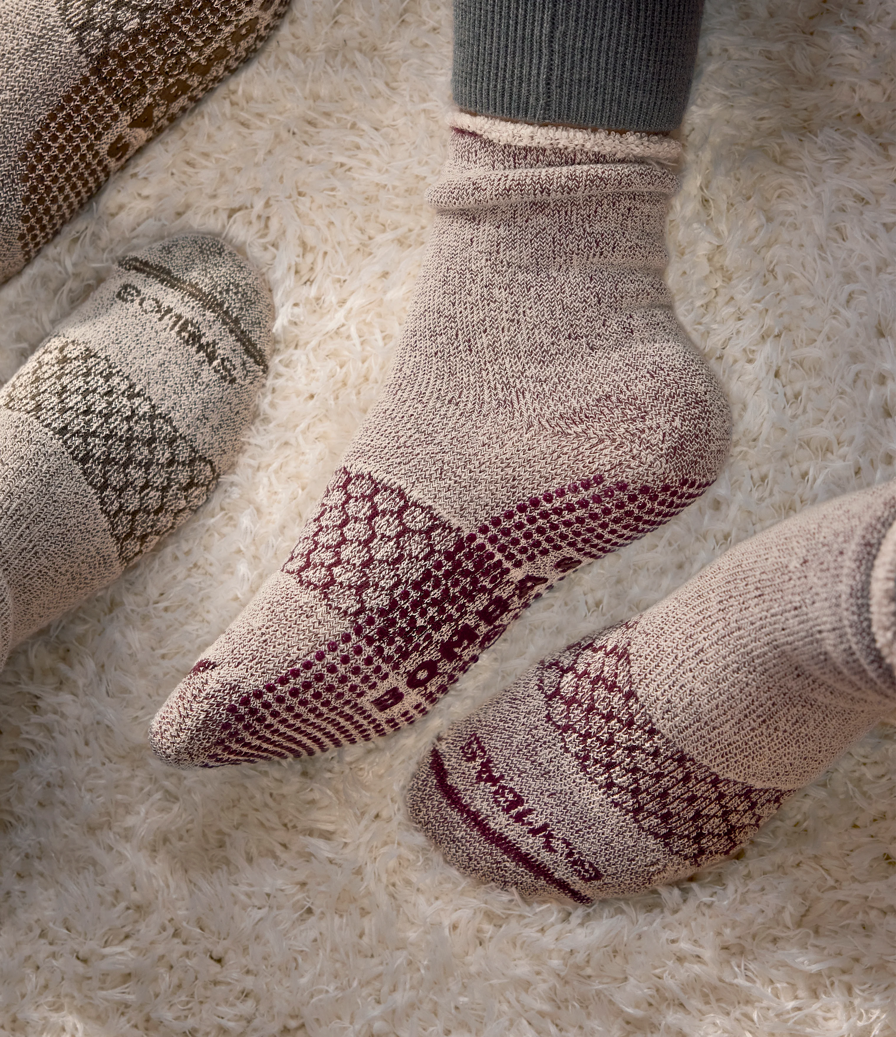 Women’s Roll-Top Merino Blend Gripper House Sock - Image 7