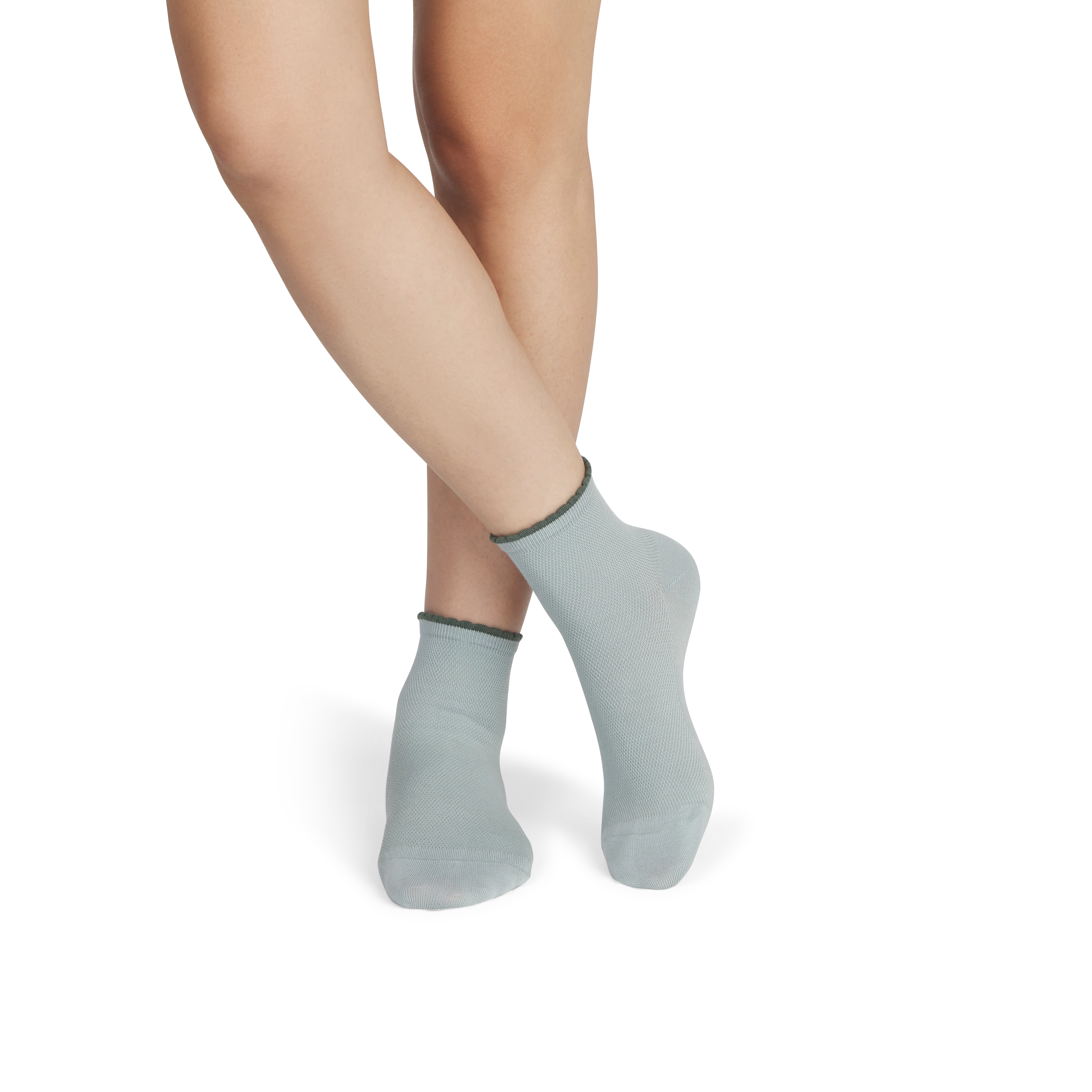 Women’s Scallop Cuff Quarter Sock 4-Pack - Image 3